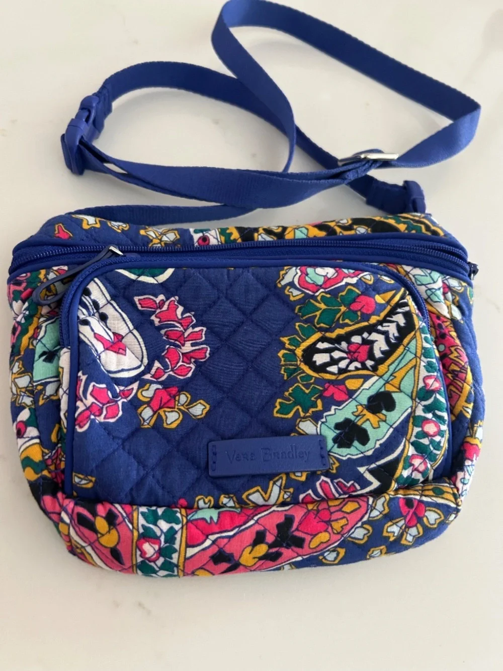 Vera Bradley RFID Little Crossbody - Romantic Paisley - Retired Print - Picture 2 of 5